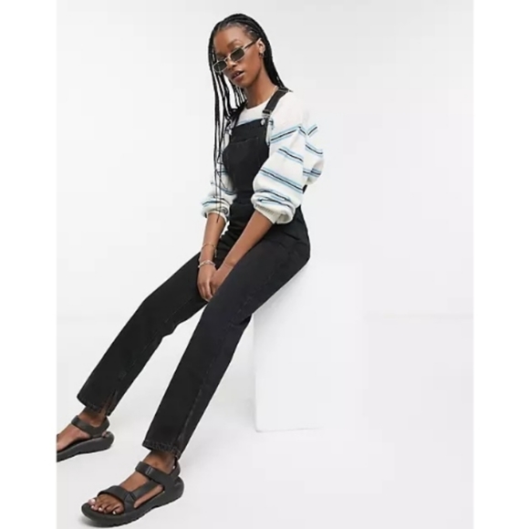 ASOS DESIGN Denim '90's' Straight Leg Washed Black Jumpsuit Overalls Size 4 - Picture 2 of 10